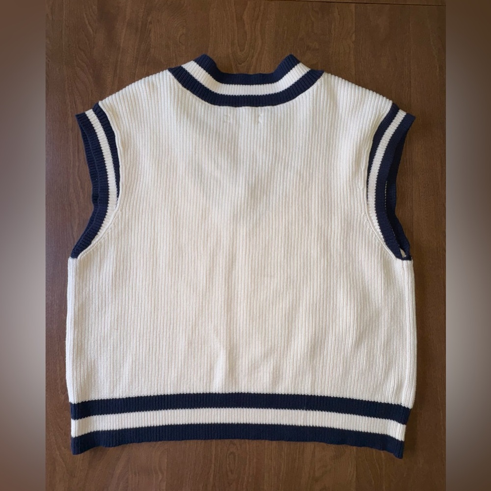 LOFT White Sleeveless V-Neck Sweater Vest with Navy Trim - Picture 3 of 4